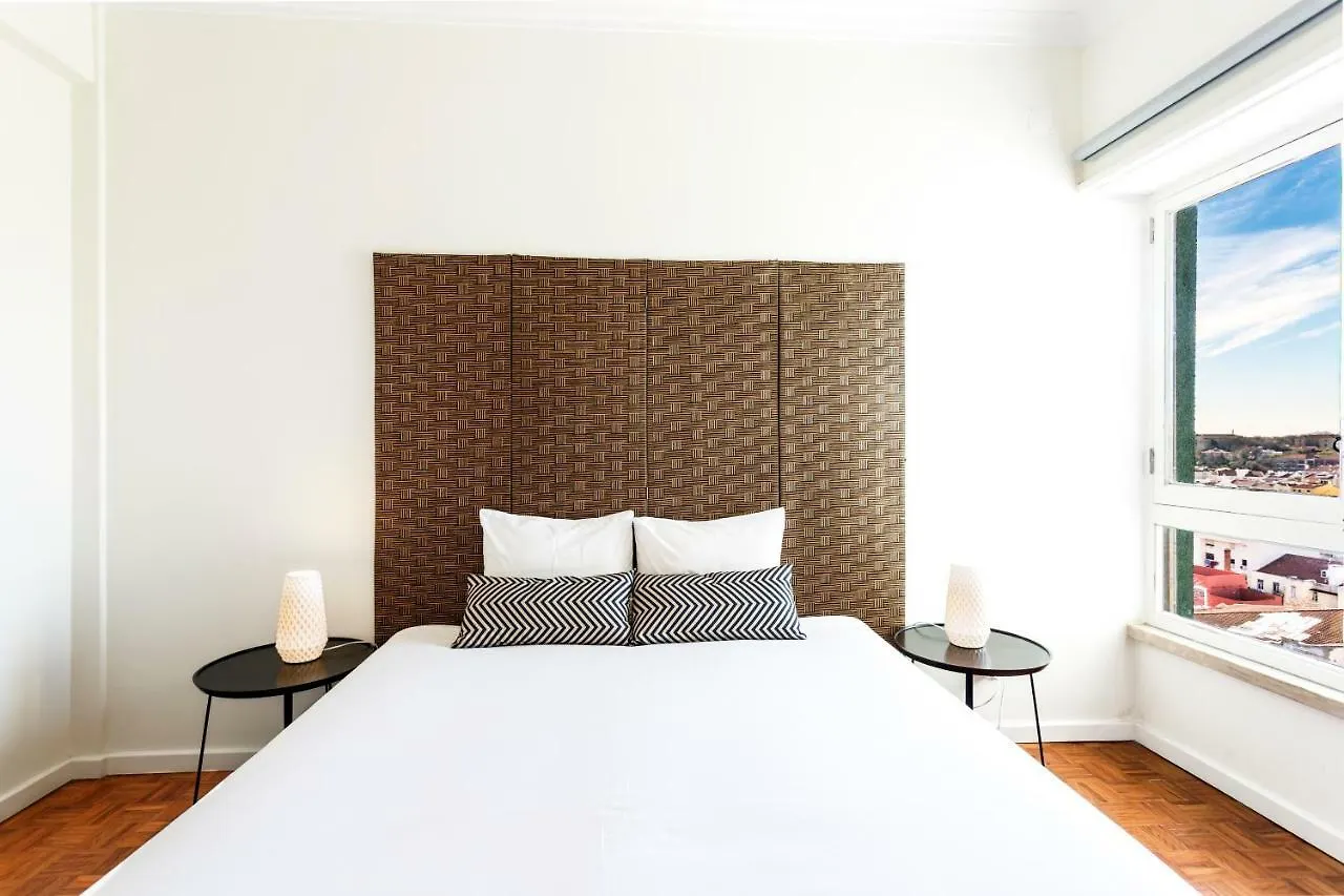 Whome | Anjos Stylish Apartment #6 Lisboa البرتغال